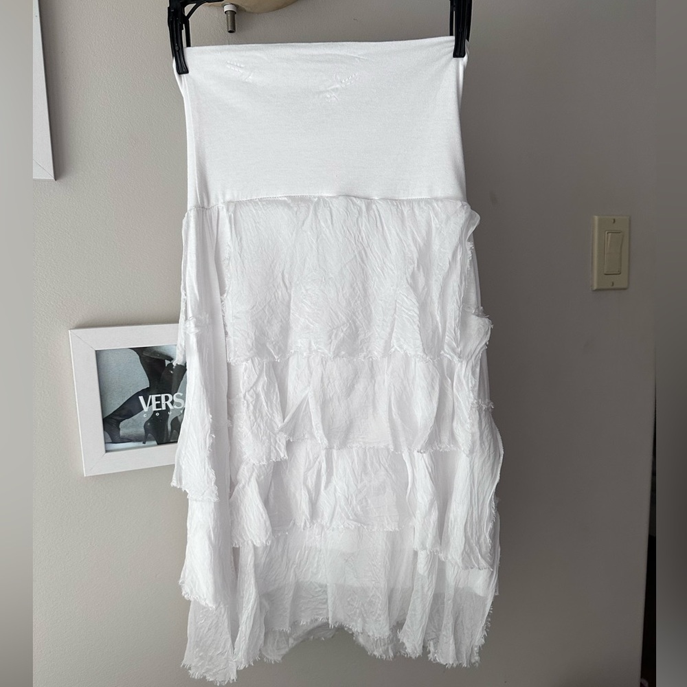White strapless dress